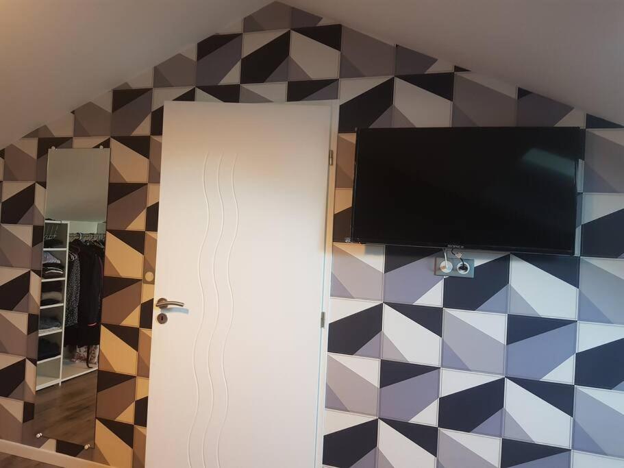 9 Pers 160 M² +Jardin- 10Mn Nantes -30Mn Mer Bouguenais Εξωτερικό φωτογραφία
