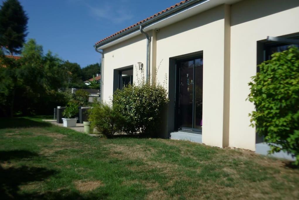 9 Pers 160 M² +Jardin- 10Mn Nantes -30Mn Mer Bouguenais Εξωτερικό φωτογραφία