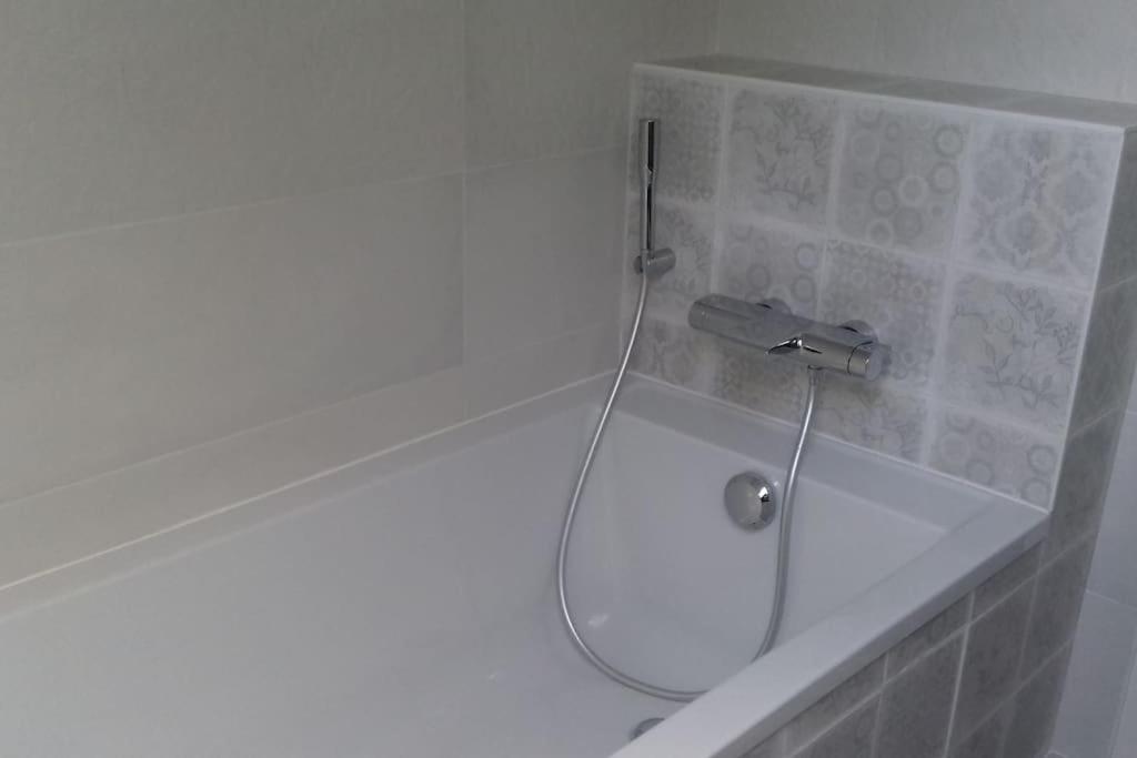 9 Pers 160 M² +Jardin- 10Mn Nantes -30Mn Mer Bouguenais Εξωτερικό φωτογραφία